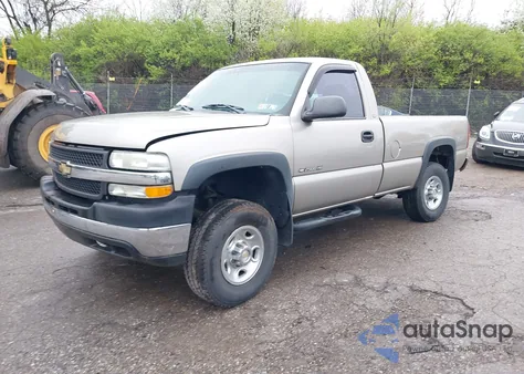 2002 Chevrolet Silverado 2500Hd from USA, damaged, VIN 1GCHK24UX2E117905